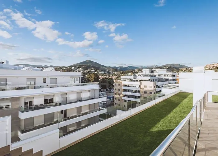 Jardines De Guadaiza Luxury Penthouse Rooftop Pool Bbq Apartamento