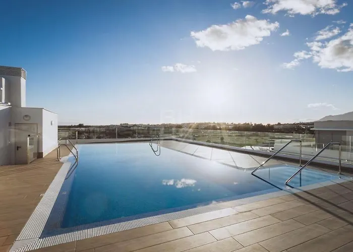 Jardines De Guadaiza Luxury Penthouse Rooftop Pool Bbq *